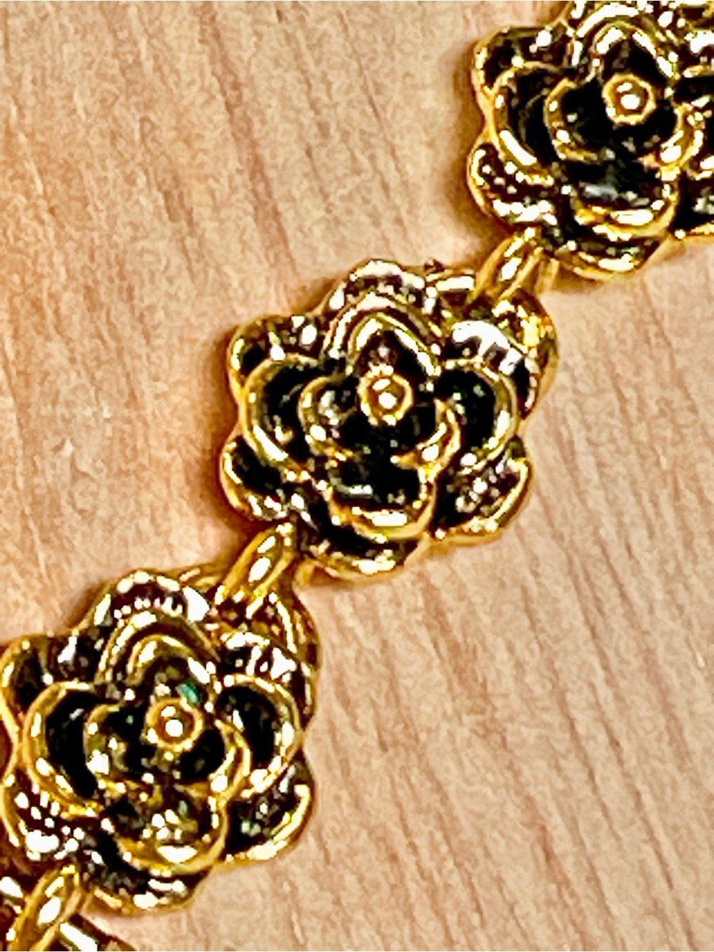 Gold Floral Link Bracelet for Women - Classic Rose Chain
